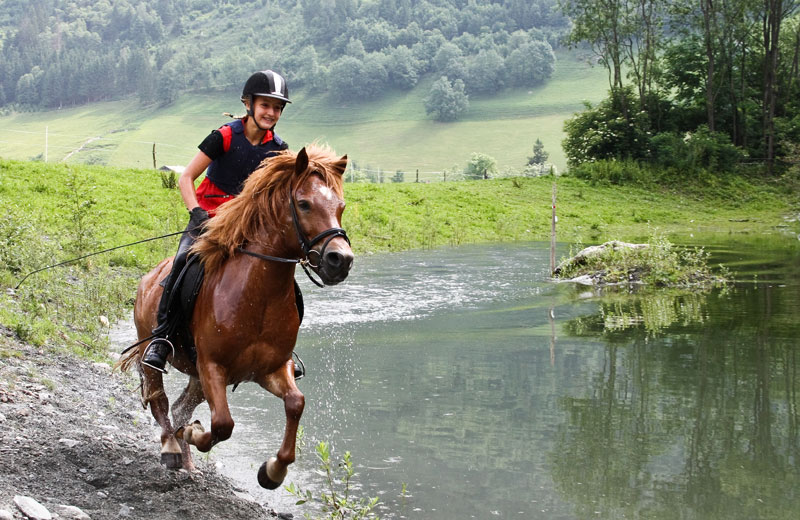 Andare a cavallo a | Scena