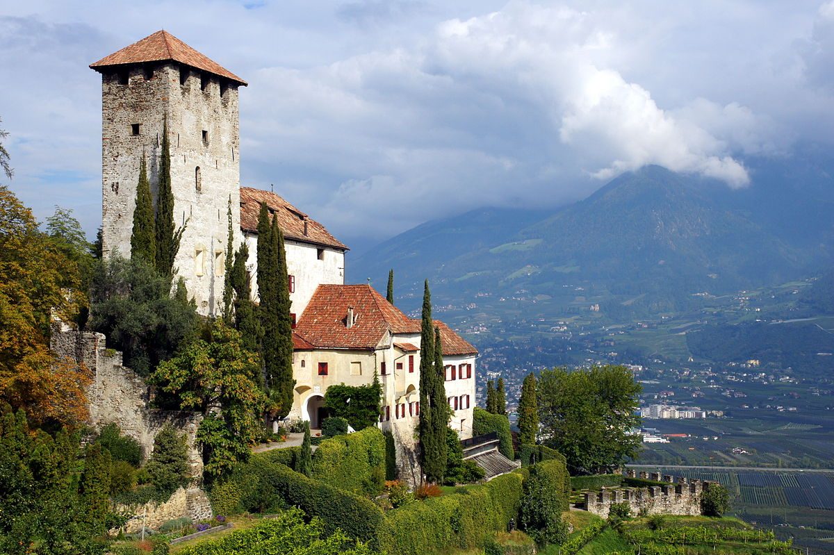 Castle Lebenberg | Cermes