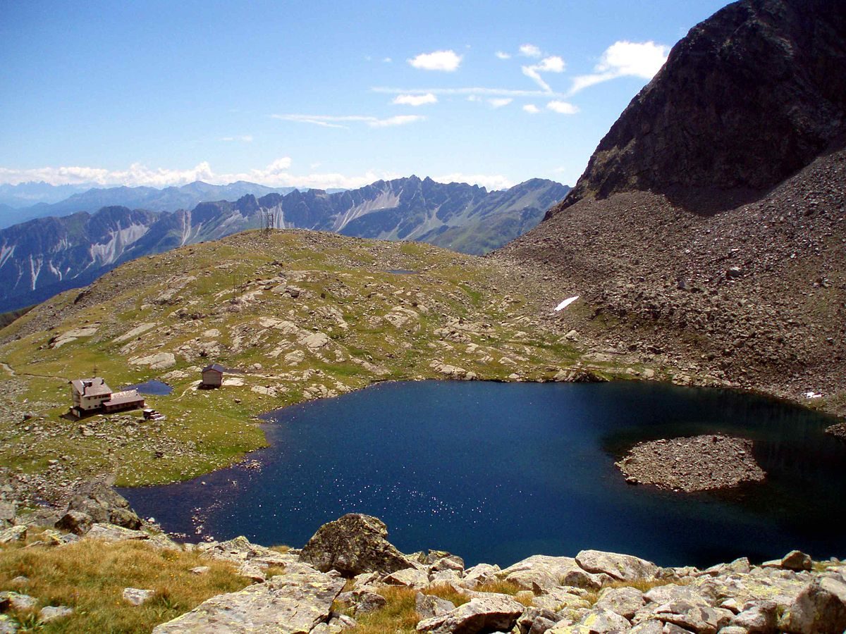 Al rifugio Tribulaun al Lago Sandessee | Val di Fleres