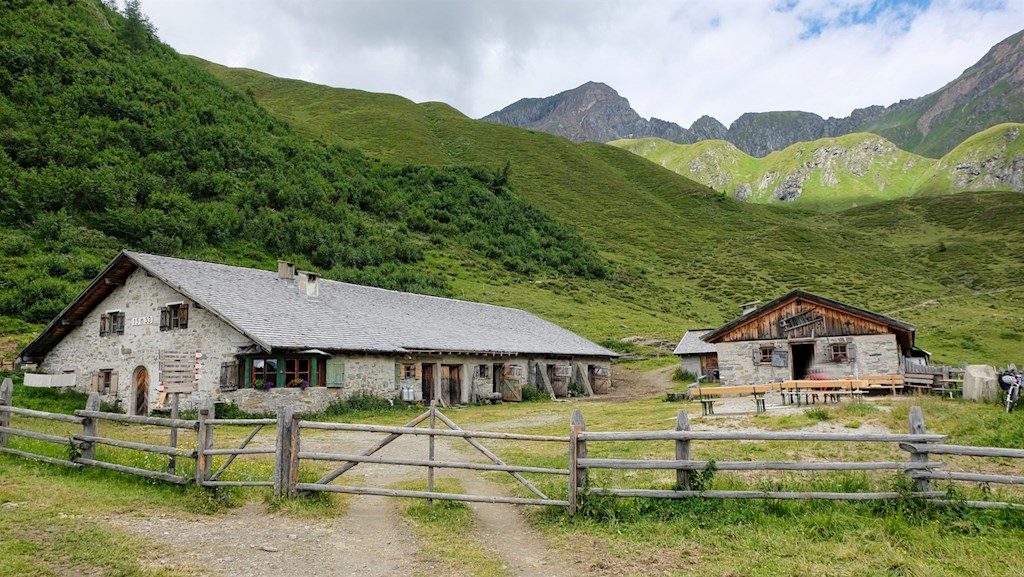 Wanderung zur Weitenbergalm | Pfunders