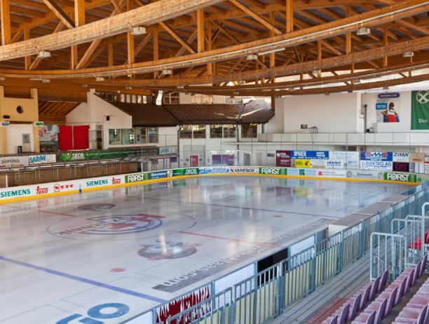 Eislaufen Raiffeisen Arena | Kaltern